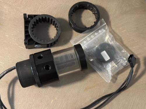 EKWB EK-Xres 100 Revo D5 PWM Pump Combo