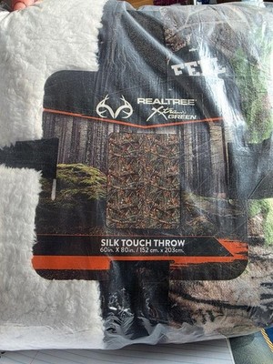 RealTree Xtra Green Silk Touch Sherpa Throw. 60'' x 80''