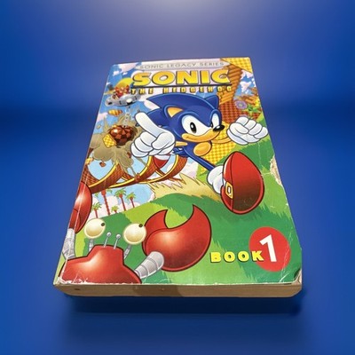 2011 Sonic the Hedgehog Legacy Series, Books 1-3 - Used (see images) - Free P&P