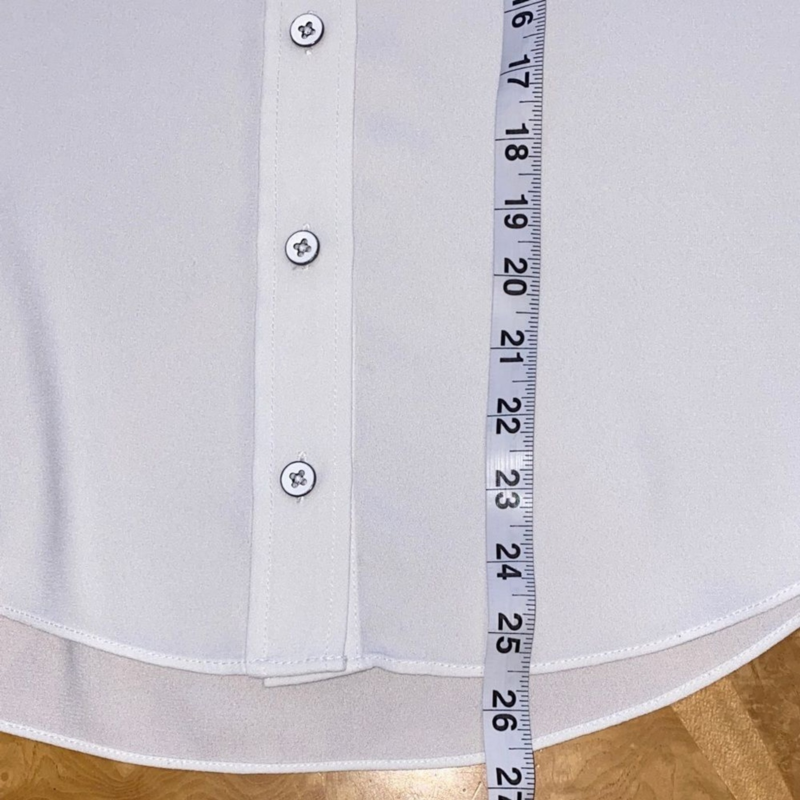 CAbi White Button-Down Float Blouse Size Small Ov… - image 10