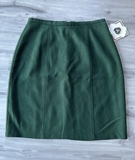 Wool Blend Skirt Knee Length Fully Lined Size 11, 28  Waist Kelly Green USA
