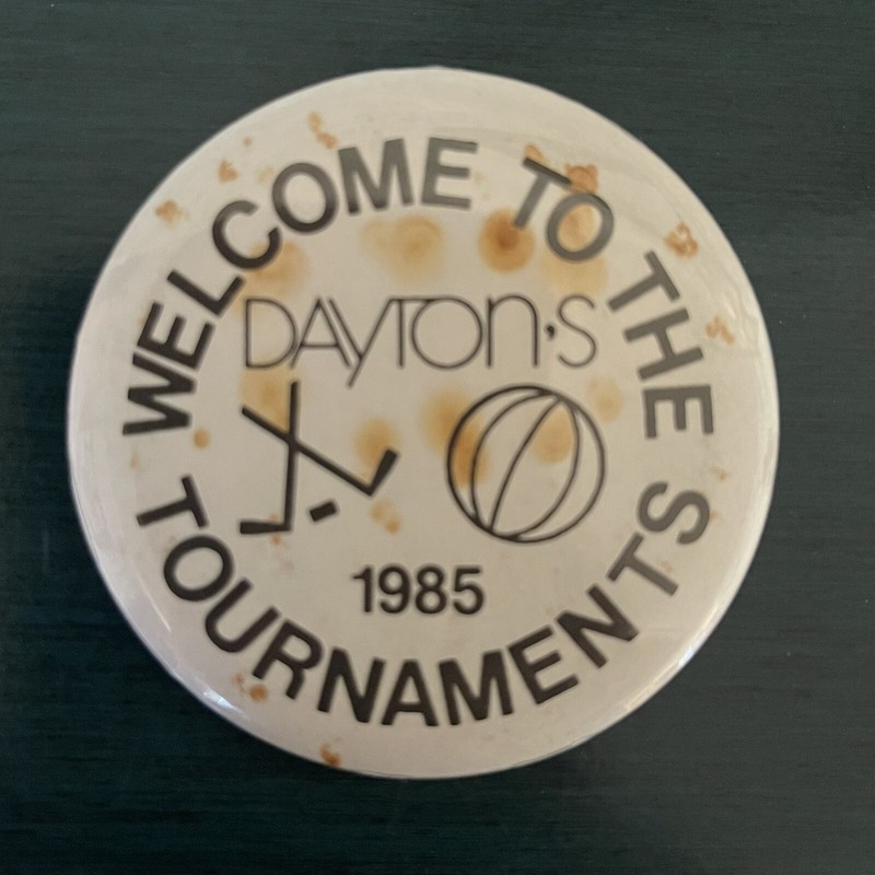 Dayton’s VINTAGE 1985 Hockey Basketball Tournaments Pin Button Minnesota MN