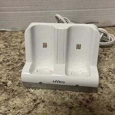 Nintendo Wii NYKO Charge Station 87000-A50 Rechargeable Battery Dock