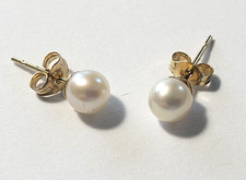 14Kt Yellow Gold 4.2mm Cultured Pearl Post Earrings .45 Grams