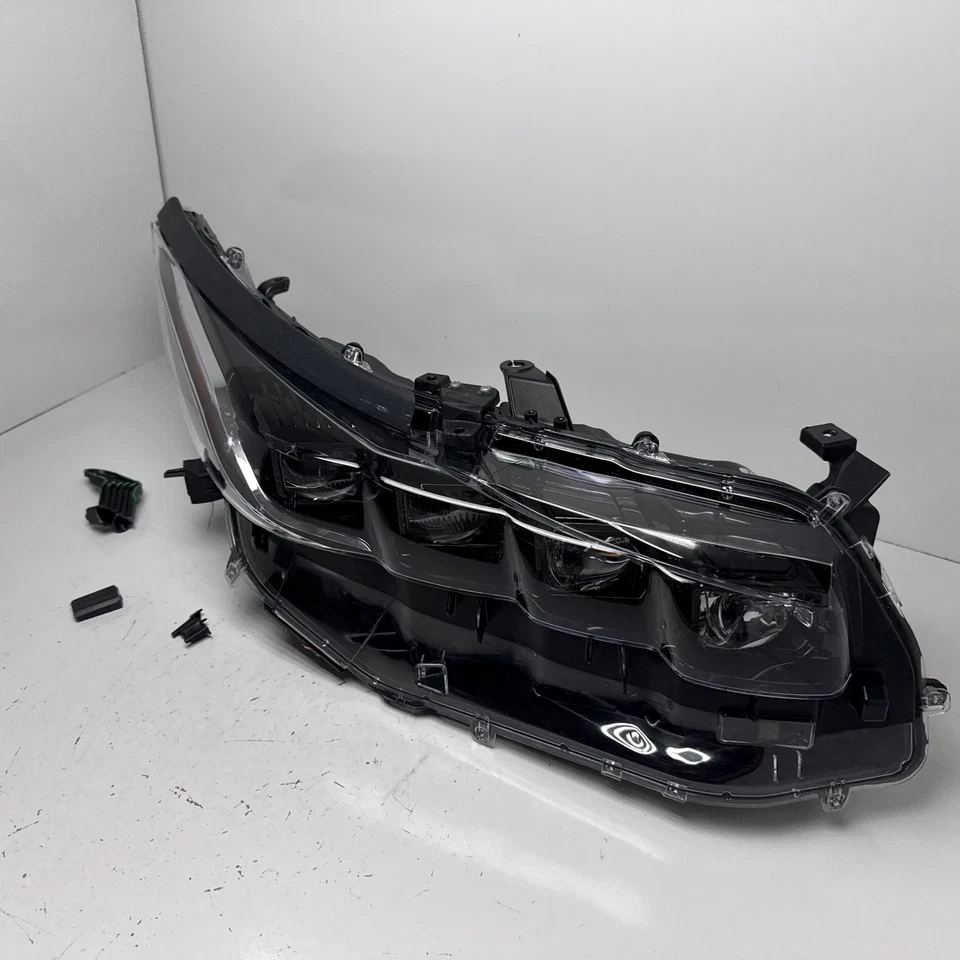 2017-2022 Toyota Prius Prime OEM Quad LED Right Passenger Headlight 8114547801 Foto 3 de 4