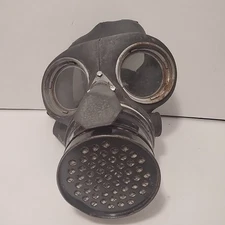 British WW2 Civilian Gas Mask Marked B7/42 Authentic Used 1942 No.4/Description