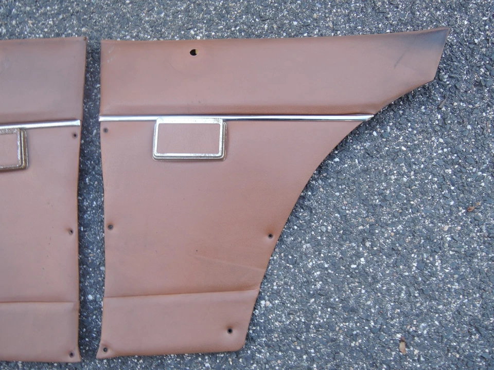 Alfa Romeo GIULIA SPRINT GT GTV Used Original Brown REAR INNER PANELS Ash Trays - Image 3 of 4