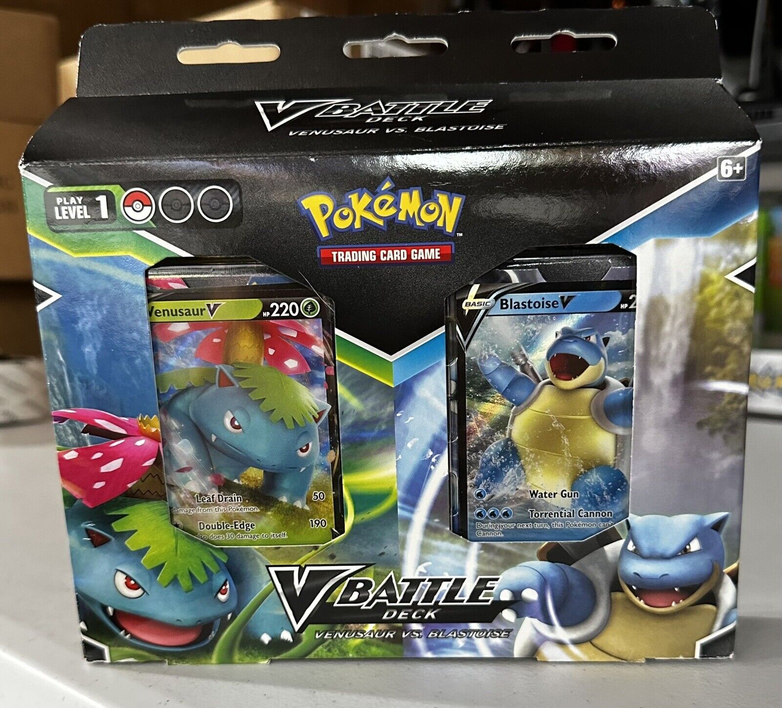  Pokemon V Battle Deck—Venusaur vs. Blastoise (290-80841) : Toys  & Games