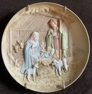 Nativity Plate Mary Joseph and Baby Jesus 3D Raised Homco 5102 With Wall Hanger