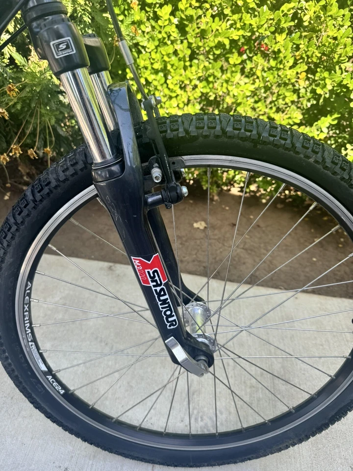 Bicicleta de velocidad Teens GT Aggressor 16" cuadro de aluminio Foto 2 de 4