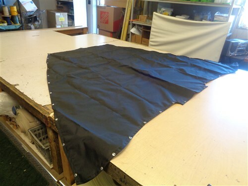 LOWE FM1810 2015 BOW COVER 94" x 67 1/8" BLACK MARINE BOAT - Picture 1 of 5