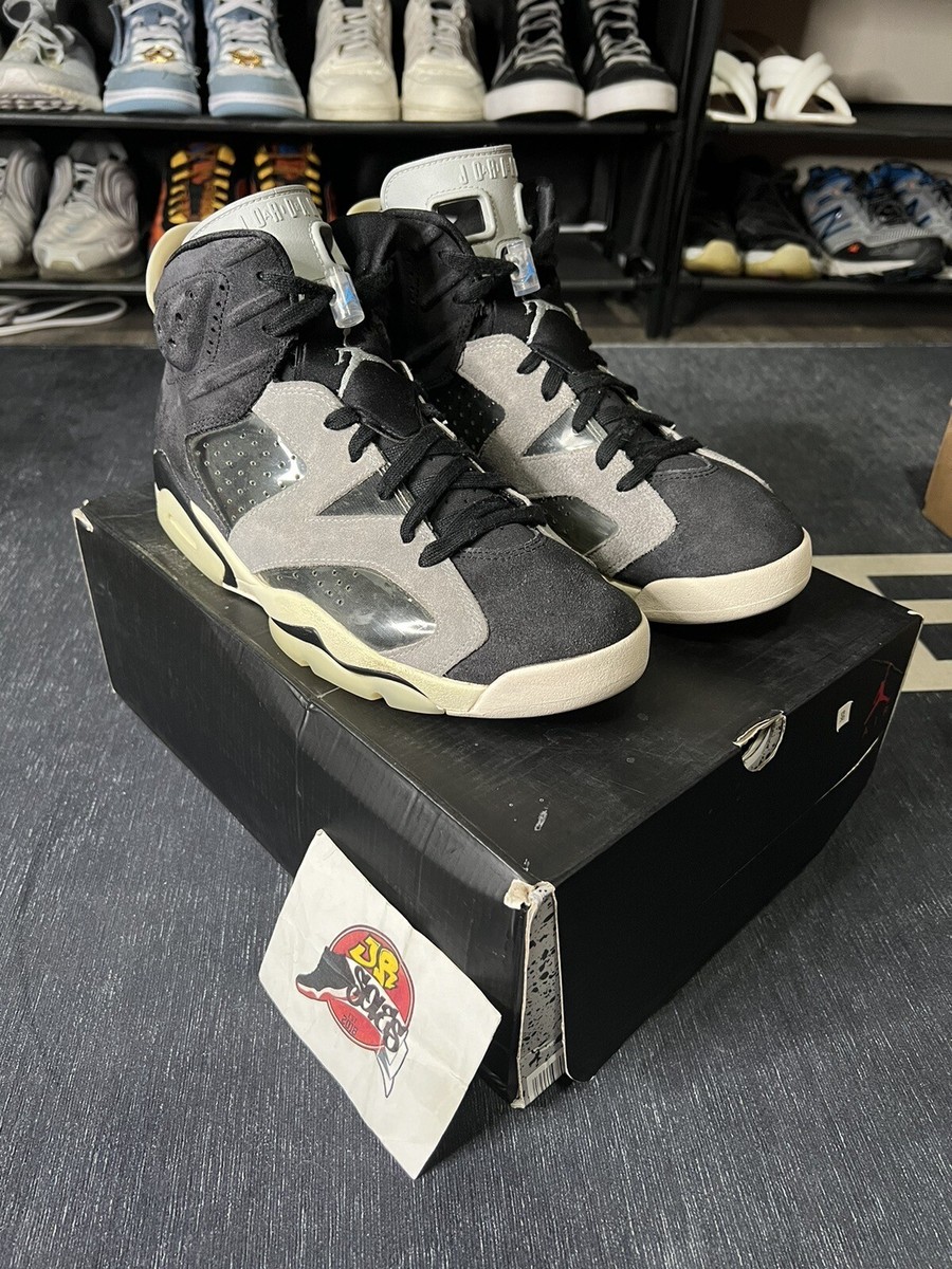 Size 10 Men's Or Women's Size Jordan Retro Tech Chrome