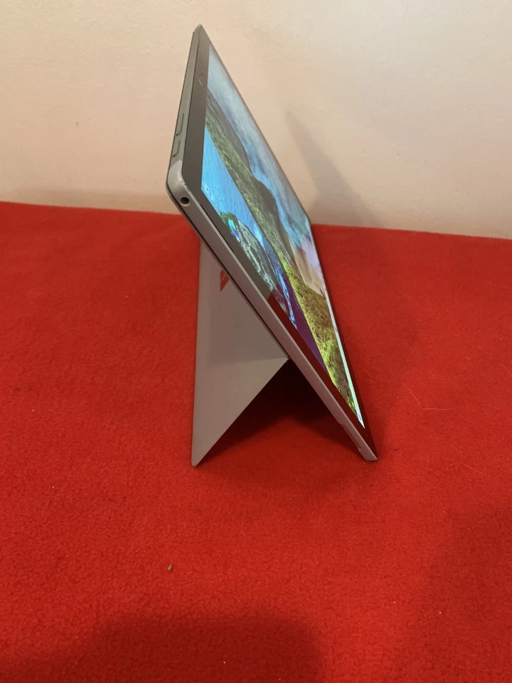 Tablet Microsoft Surface Pro 5, i5, 8GB RAM, 256GB, 12.3 Zoll - Bild 2 von 4