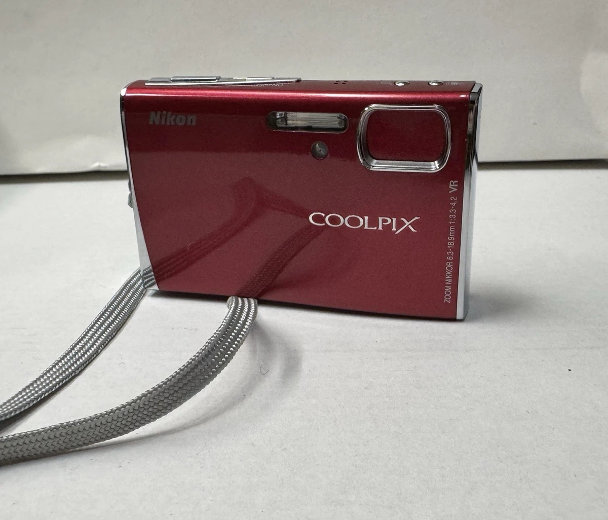 デジタルカメラ Nikon COOLPIX S50 41BAEBilBjL._SS200_.jpg