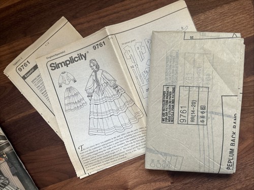 SIMPLICITY #9761 Civil War Era Two-Piece Dress 1850-1860 Size  RR 14-20 UNCUT - Picture 2 of 6