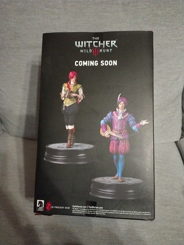 *The Witcher" Geralt Action Figure Wild Hunt 24 Cm Bear Armor Dark Horse NUOVO - Foto 4 di 7
