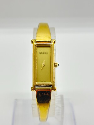 GUCCI　1500L　シェル文字盤　ゴールド　バングルウォッチ GUCCI - GUCCI グッチ 1500L シェル文字盤 バングルウォッチ ゴールド