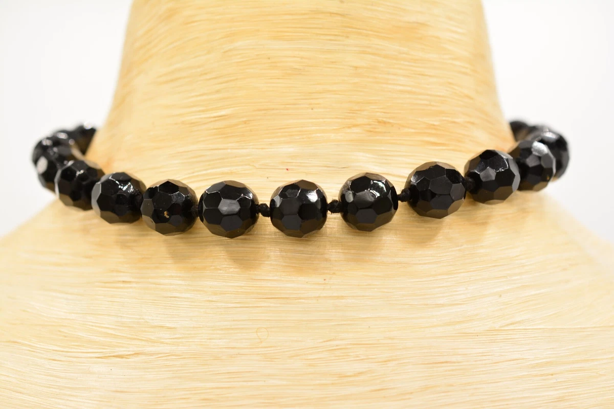 Black crystal choker deals