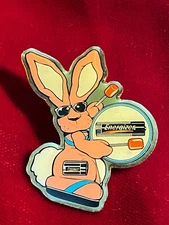 Energizer Bunny Pink Rabbit Keep Going Eveready Batteries Tie Lapel Pin 1.85"