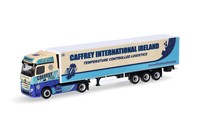 "Herpa 316590 Mercedes Actros `18 Bigspace KüKo-Sz \"80 Jahre Caffrey\" (Irl) Neu"