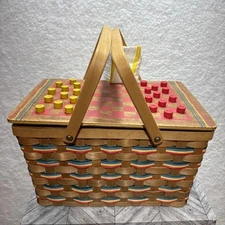 Lunch Picnic Basket Checker Board 8 Plastic Plates 4 Cups 3 Plastic ware Sets