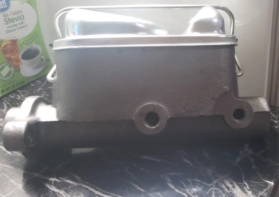 Brake Master Cylinder - Image 3 of 4