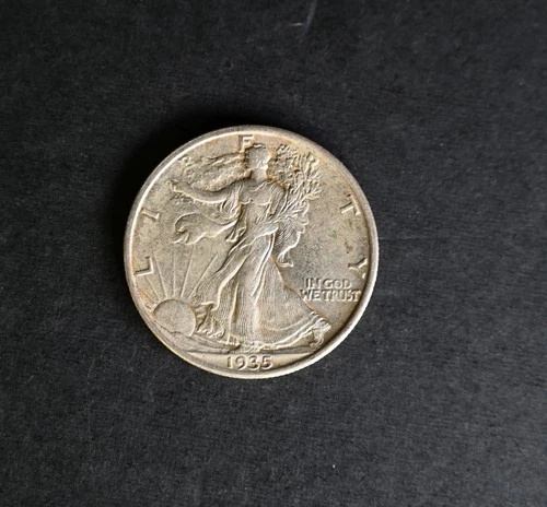 1935 USA AU Walking Liberty Silver Half Dollar 50c Almost Uncirculated US Coin