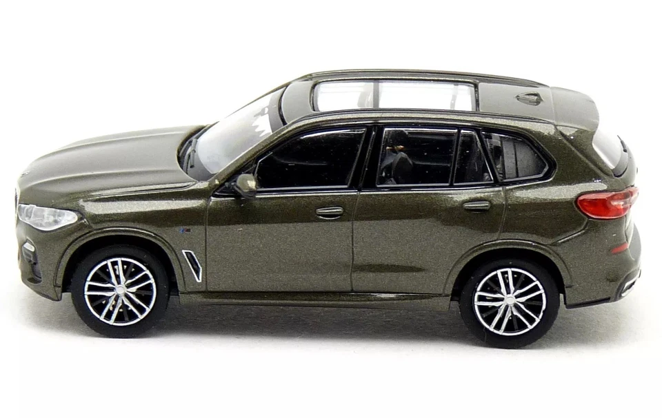 MINICHAMPS, BMW X5 2019 Beige metallizzato, 1/87,  MNC870029200 - Immagine 2 di 3