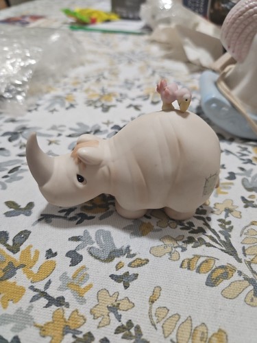 Precious Moments Friends to the End Nashorn Figur mit Vogel auf Rückseite ohne Karton
