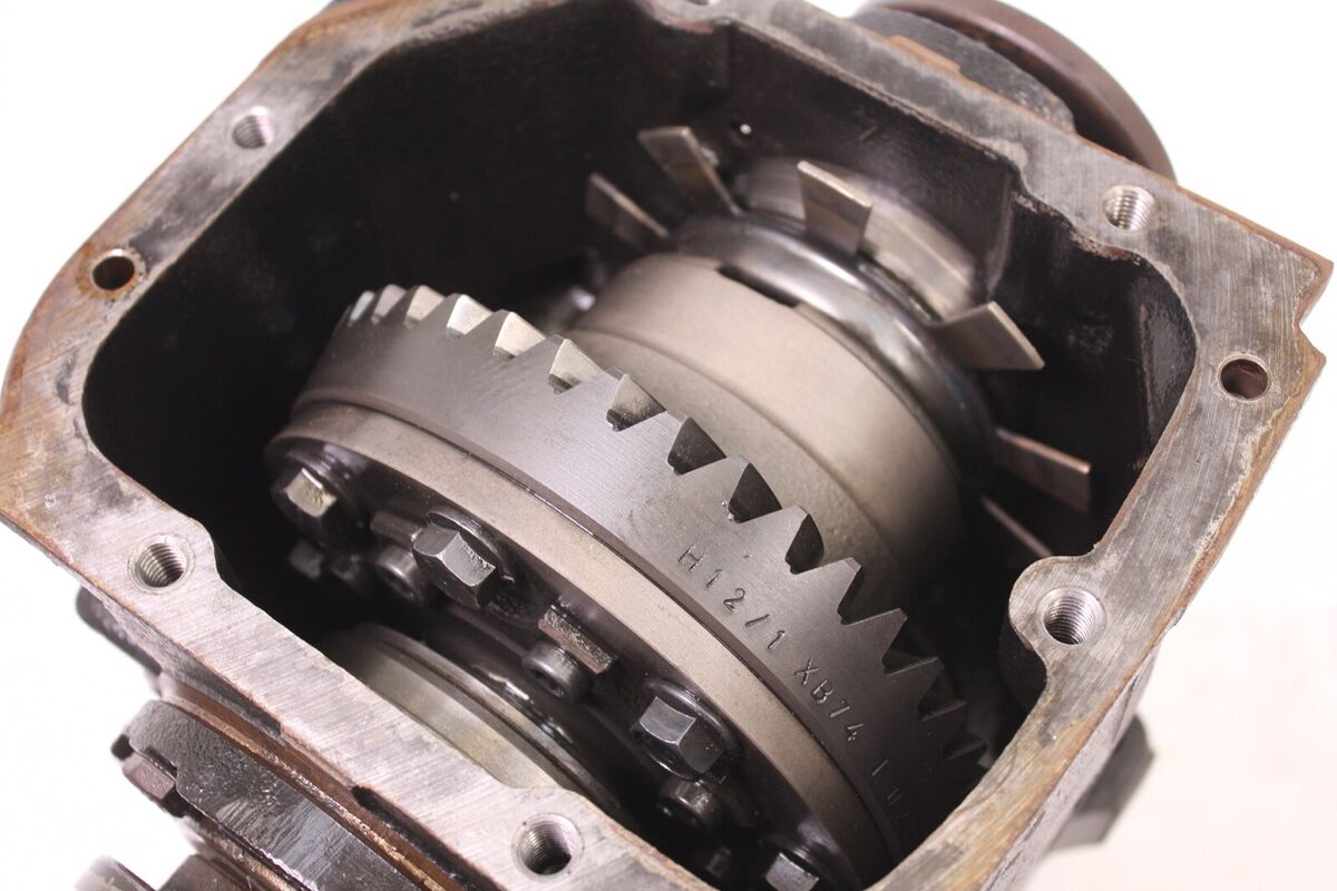 BMW E36 318i 318is OEM 4.45 Limited Slip Differential LSD BMW E36 318i 318is OEM 4.45 Limited Slip Differential LSD