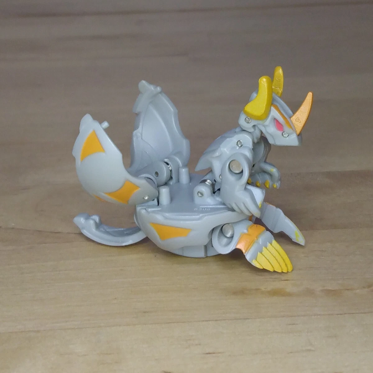 Bakugan Helix Dragonoid Gray Haos Gundalian Invaders 630g