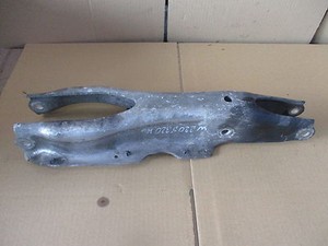 Mercedes W220 S-Klasse S320 165KW 98-05 Halter Querlenker Hinten Links HL