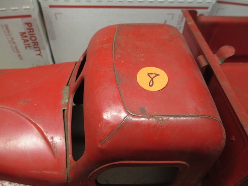 STRUCTO DUMP TRUCK RED WITH MOTOR - FOR AGE THIS IS A STRAIGHT TRUCK - Picture 8 of 8