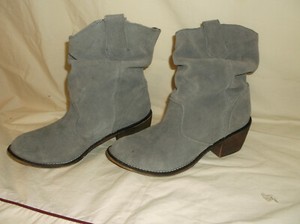 gray suede slouch boots