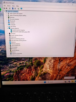 Dell Precision 5570 Laptop i7-12800H 12. Gen 32GB RAM RTX A2000 Touchscreen