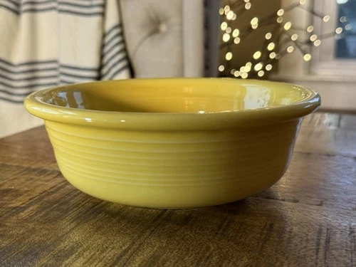 Fiestaware Homer Laughlin Sunflower Yellow 7” Soup Bowl, EUC