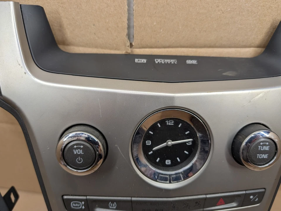 GM Cadillac cts 2010 ABA-X322C A/C Control Panel 25947720 [Used] [PA109582697] Foto 3 de 4