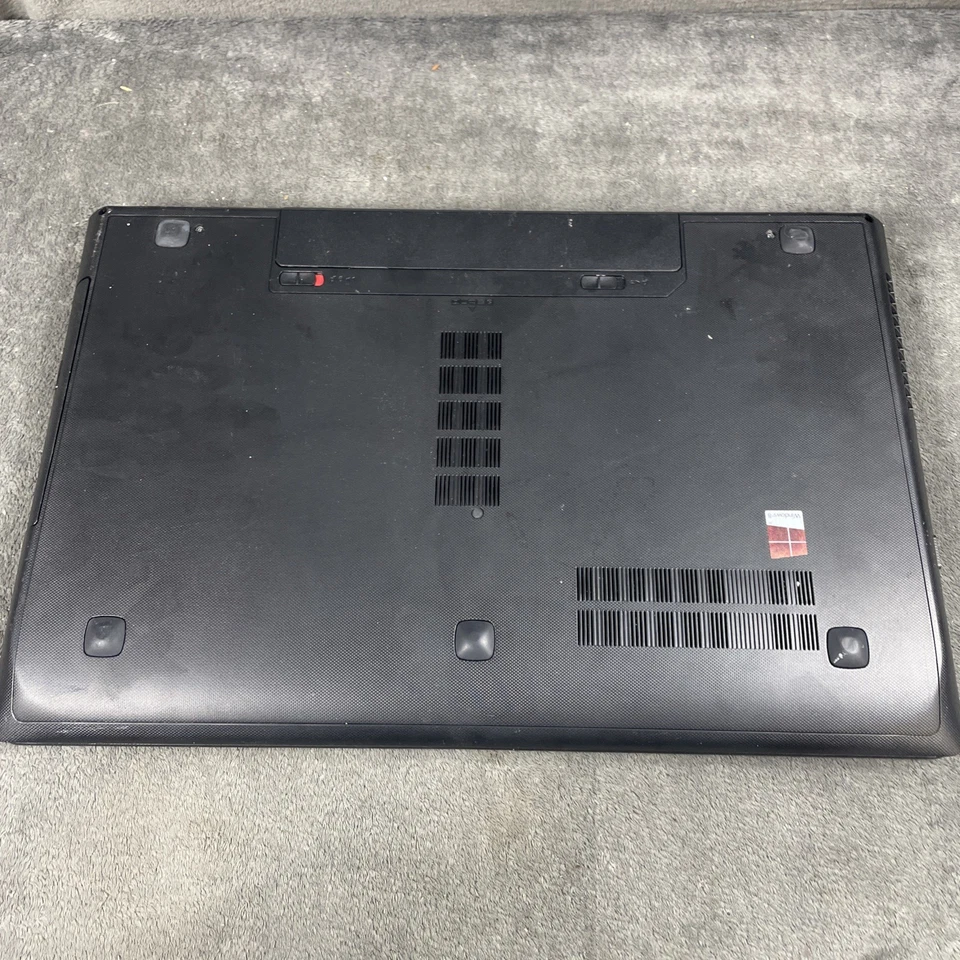 Lenovo Toshiba Samsung Laptop Netbook Joblot Faulty Untested Spares Or Repairs - Image 3 of 4