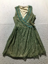 Young Essence Tank Dress Womens M Medium Green Wavy Textured V Neck Chiffon