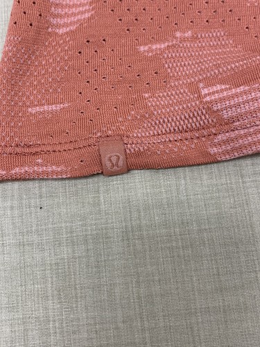 Lululemon Train To Be kurzärmliges bauchfreies Oberteil Damengröße 6 - Bild 4 von 7