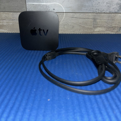 Apple TV 4th Generation HD Media Streamer A1625 POWER TESTED No Remote