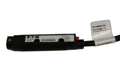 Eaton 15100AQD07 Photoelectric Sensor 4 Pin .1in - 80ft Range 10-30VDC NEW