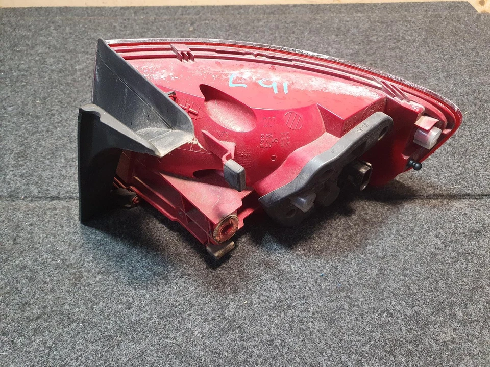 LUZ TRASERA IZQUIERDA AUDI A4 B8 8K (A4/S4), SEDÁN, TIPO LED, 02/08-06/12  Foto 2 de 4