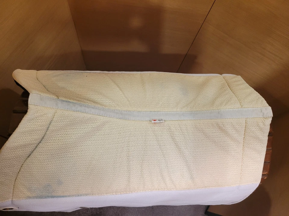 Almohadilla de puente segura EcoGold. Color: Blanco. Tamaño estándar. ¡Buen estado! Foto 4 de 4