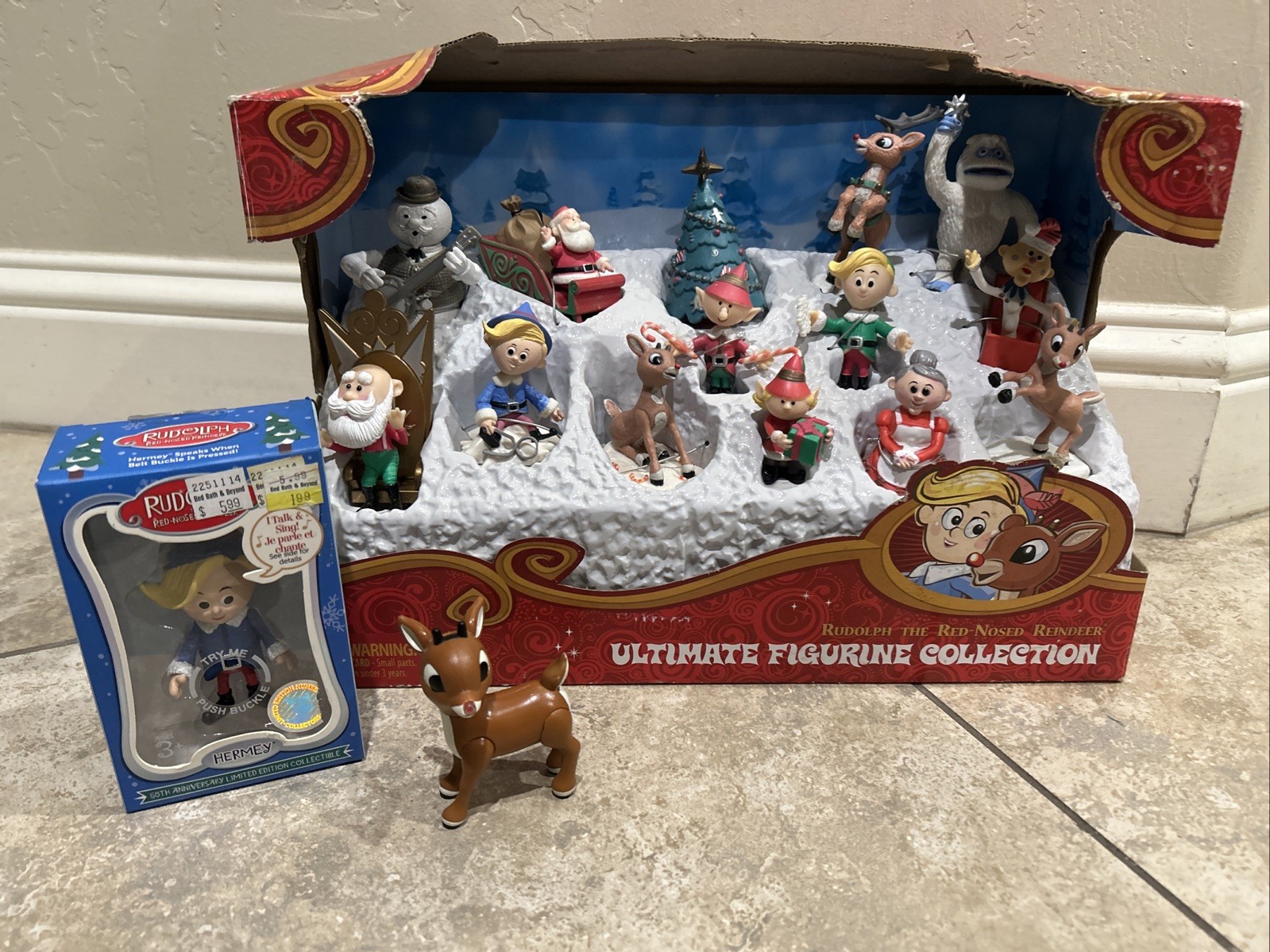 Rudolph the Red Nosed Reindeer - 2012 Ultimate Figurine Collection DAMAGED BOX +