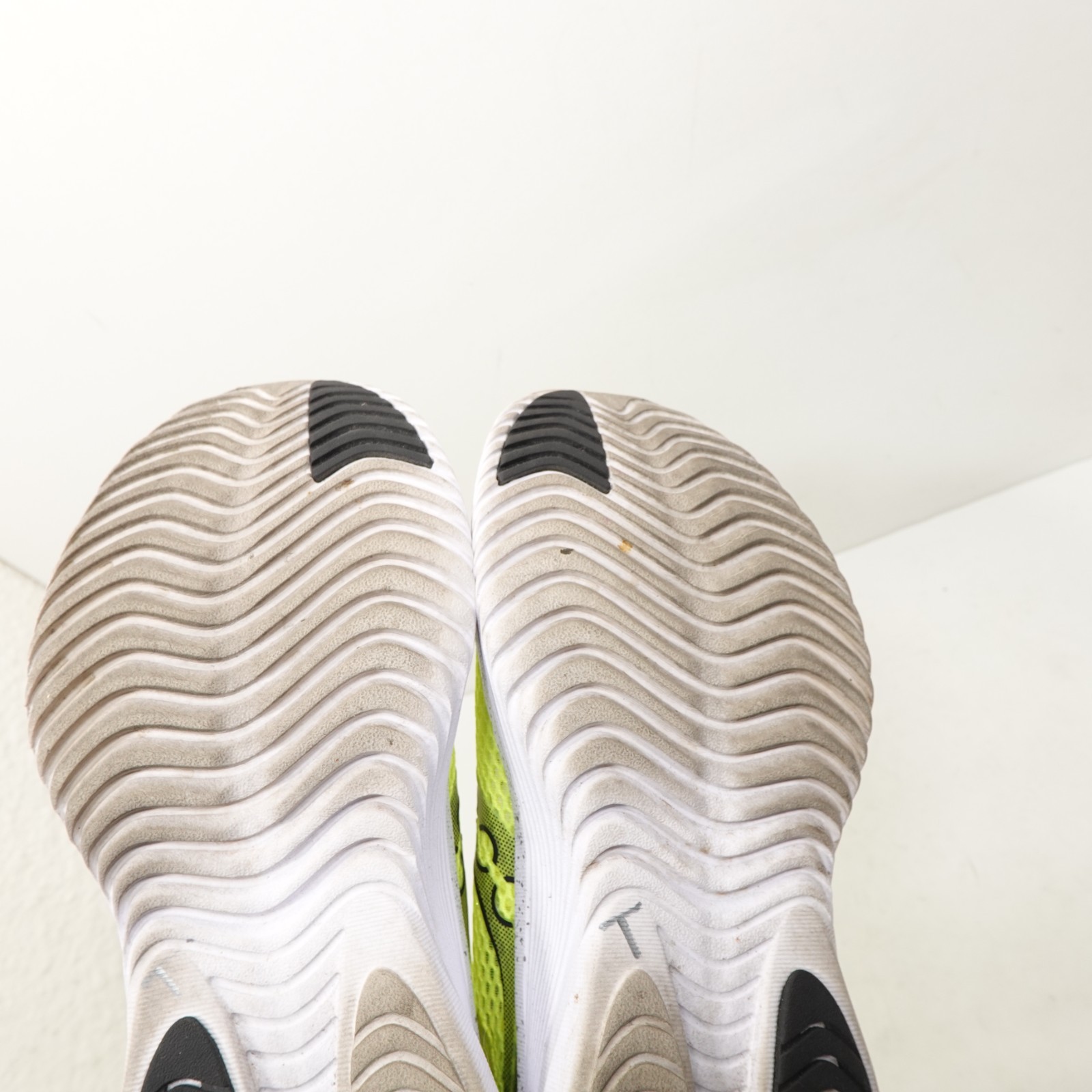 Saucony Shoes Womens Size 8 Kinvara 14 Running Sneaker Green Cushioned thumbnail 7