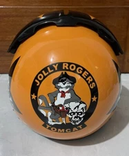 HGU-33 "JOLLY ROGERS (Vf-84) SQUADRON" FIGHTER PILOT HELMET + JACKET + BAG