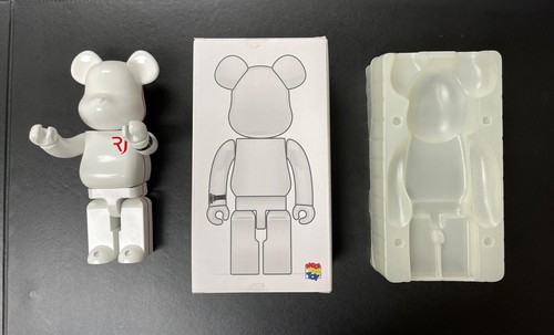 Discover RJ's Spaceman BE@RBRICK LIMITED EDITION