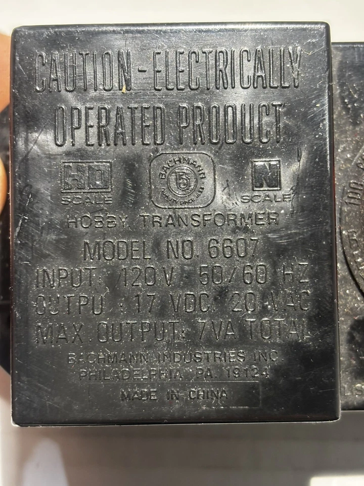 Bachmann Model Train Transformer  Model No. 6607. W/ Several Pieces Of Track - Image 3 of 4