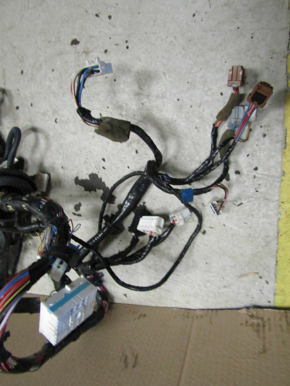 Nissan Patrol 3.0 Y61 9704 ZD30 DI engine bay wiring harness loom